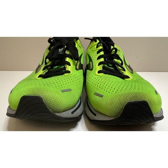 Brooks Ghost 14 running shoes. Size 10.5(M)/12(W) - Picture 2 of 11